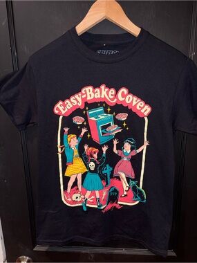 Creepy Co Easy-Bake Coven Black Graphic Tee Size S
